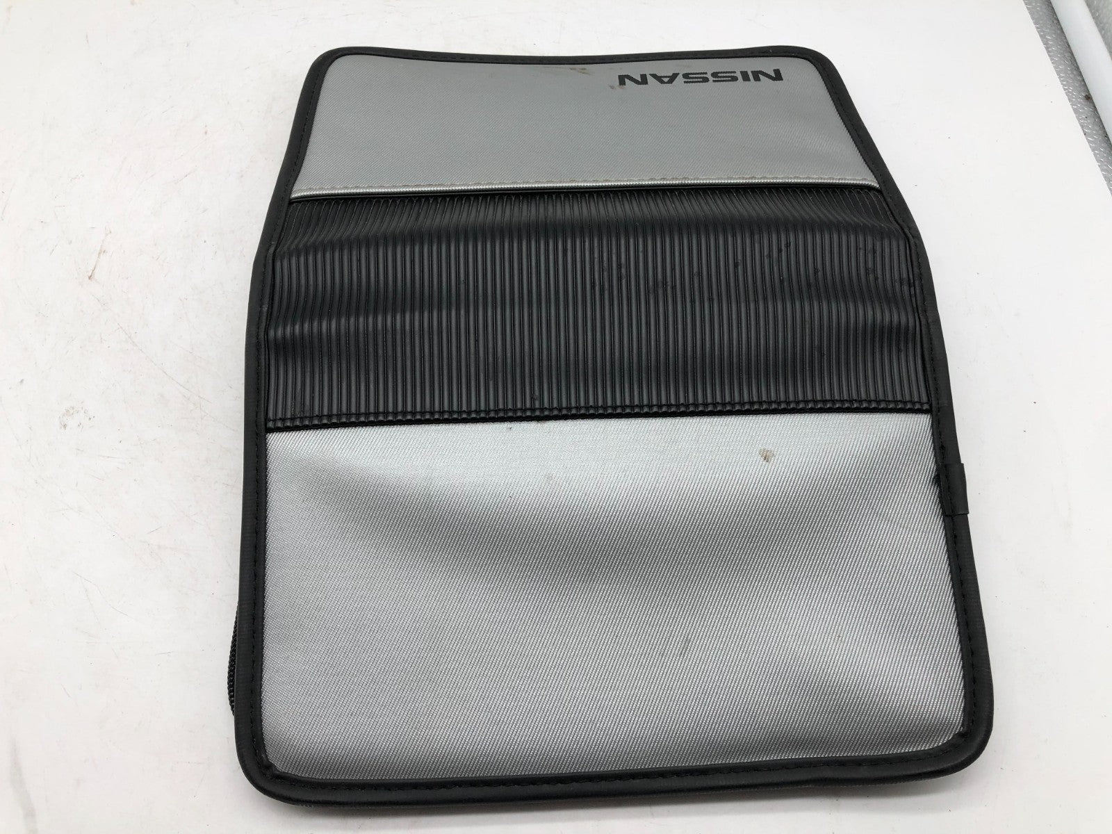 2007 Nissan Owners Manual Case Only OEM A02B42007