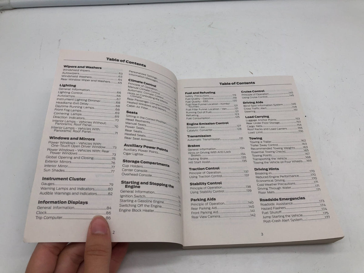 2018 Ford Transit Owners Manual Set with Case OEM R01B50015