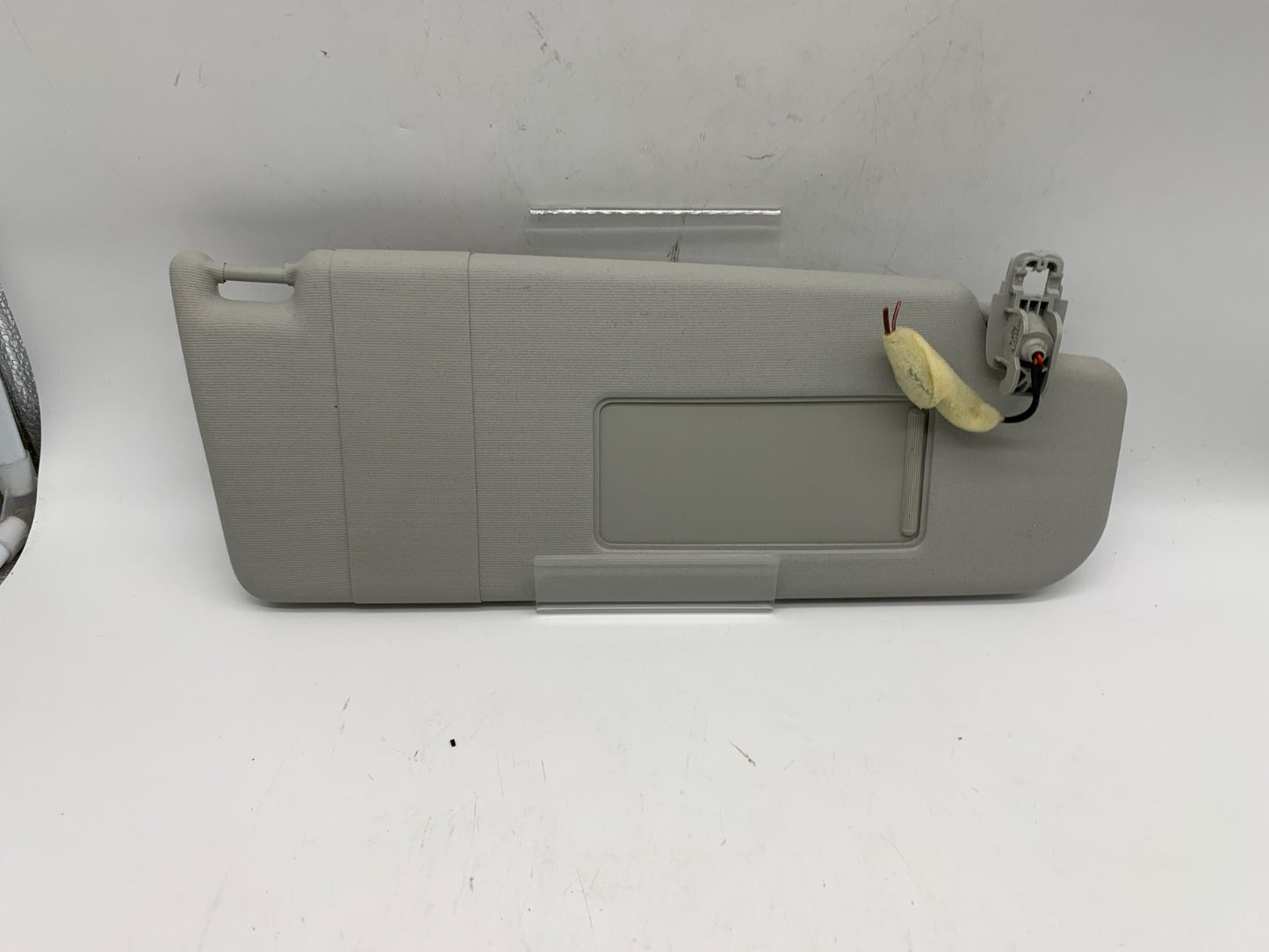 2011-2018 Volkswagen Jetta Passenger Sun Visor Gray Illuminated OEM D03B42003