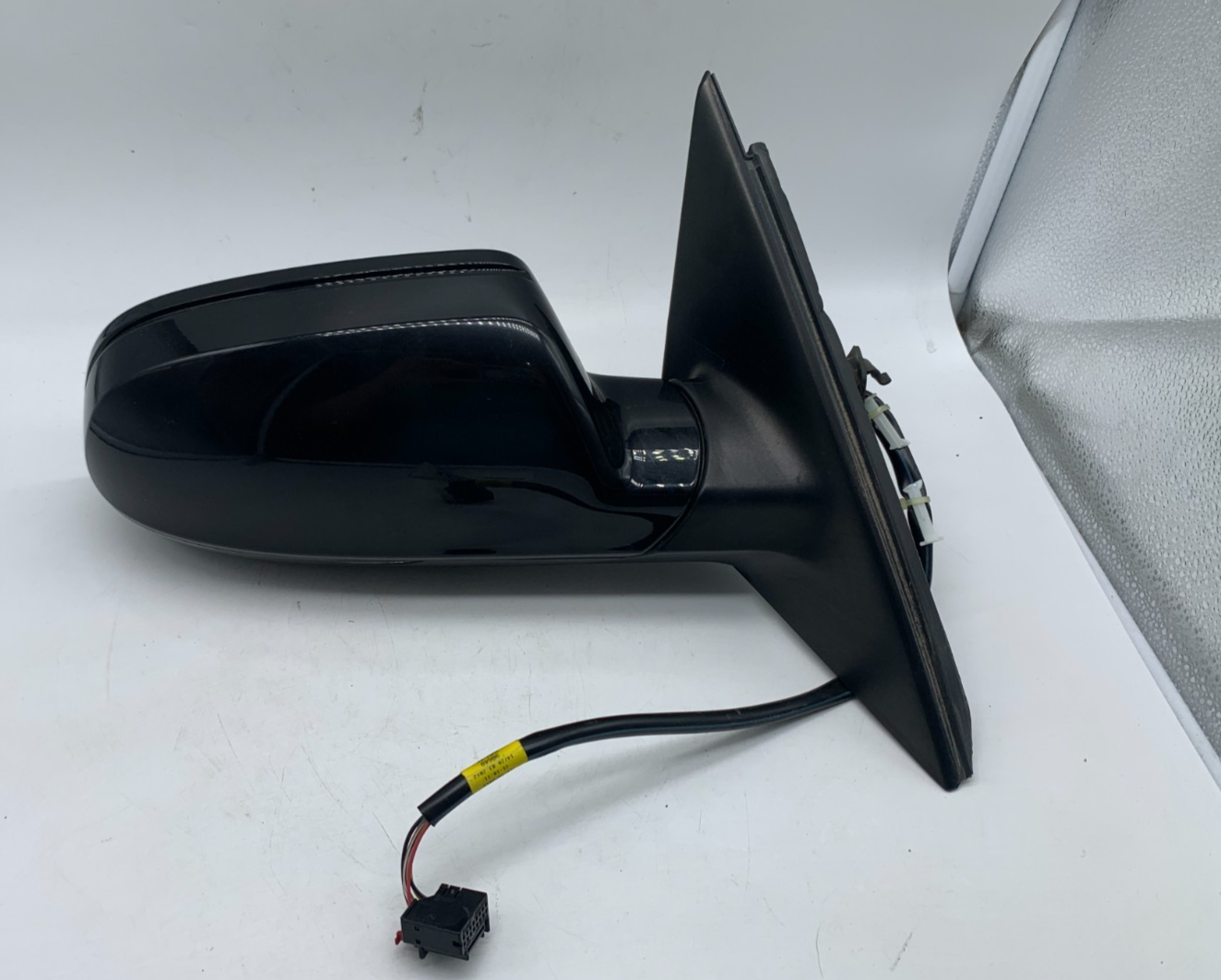 2010-2016 Audi A4 Sedan Passenger Side View Power Door Mirror Black E02B18004