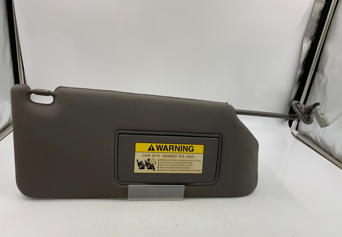 2006-2010 Honda Odyssey Passenger Sun Visor Gray Illuminated OEM B01B01007