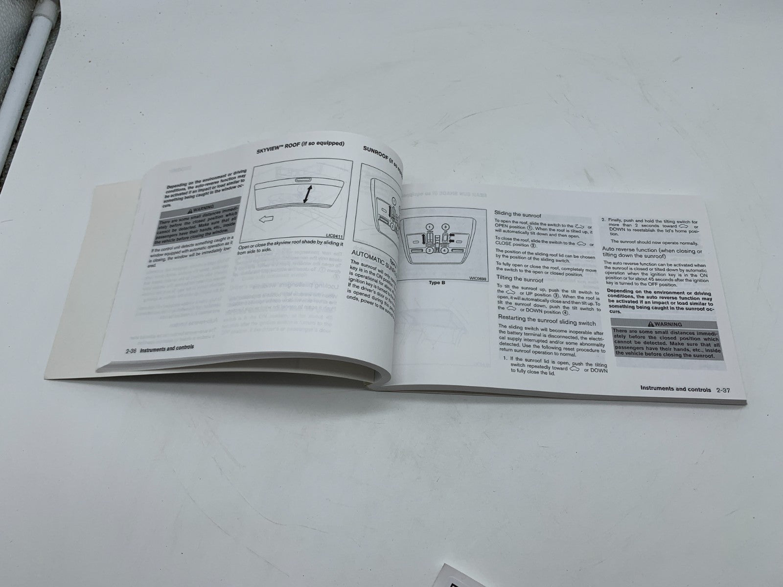 2004 Nissan Maxima Owners Manual OEM C03B56015
