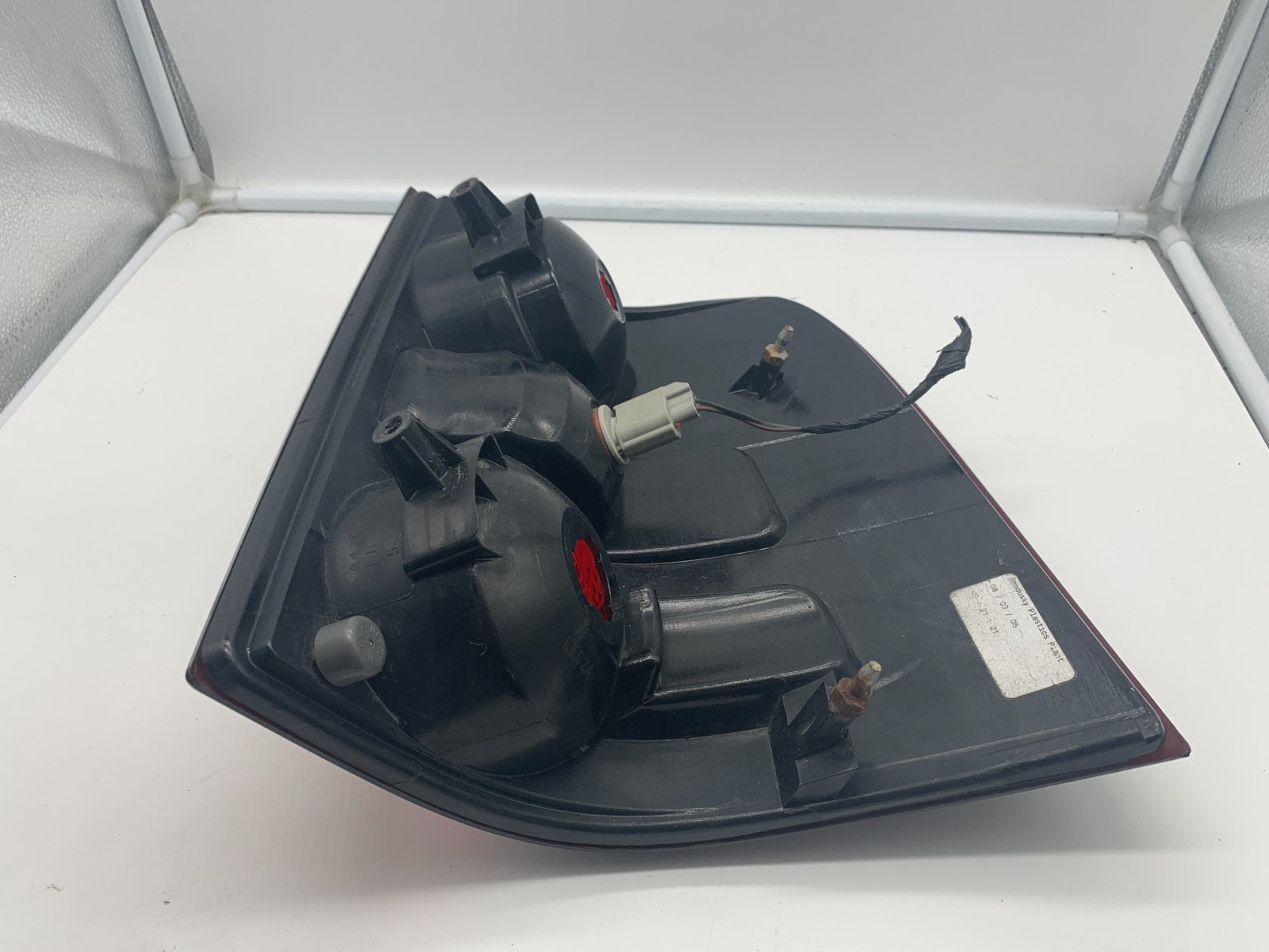 2006-2010 Ford Explorer Driver Side Tail Light Taillight OEM C03B11025