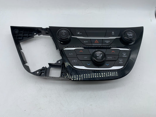 2018-2020 Chrysler Pacifica Climate Control 3 Zone AC Heater Unit OEM D03B50003