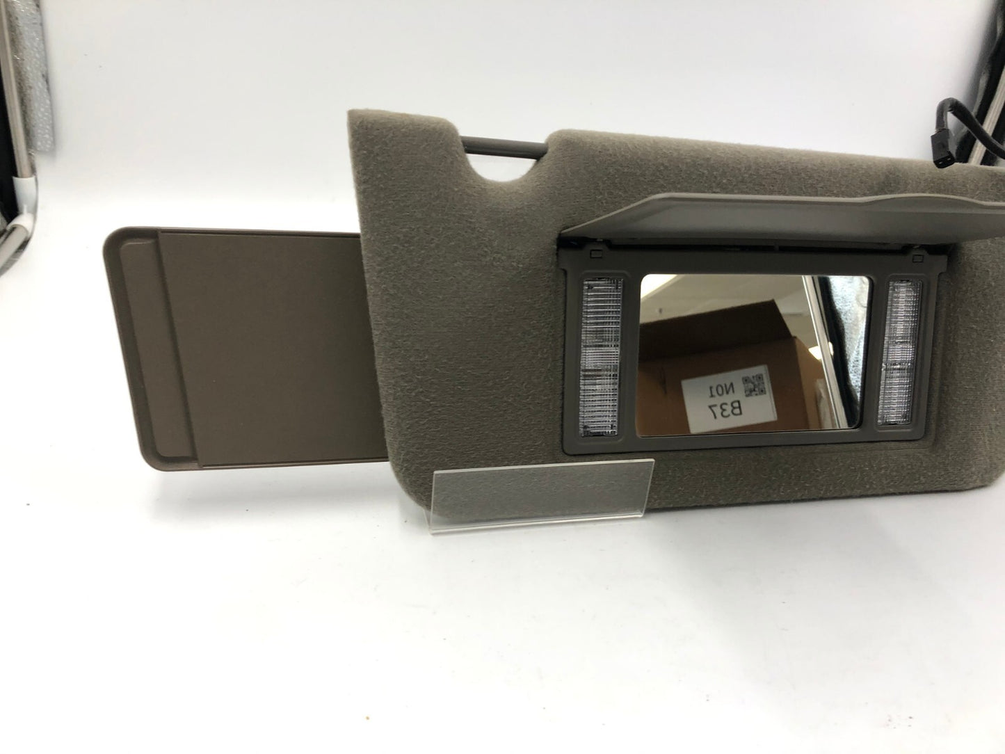 2000-2005 Chevrolet Impala Passenger Sun Visor Gray Illumination OEM A04B12030
