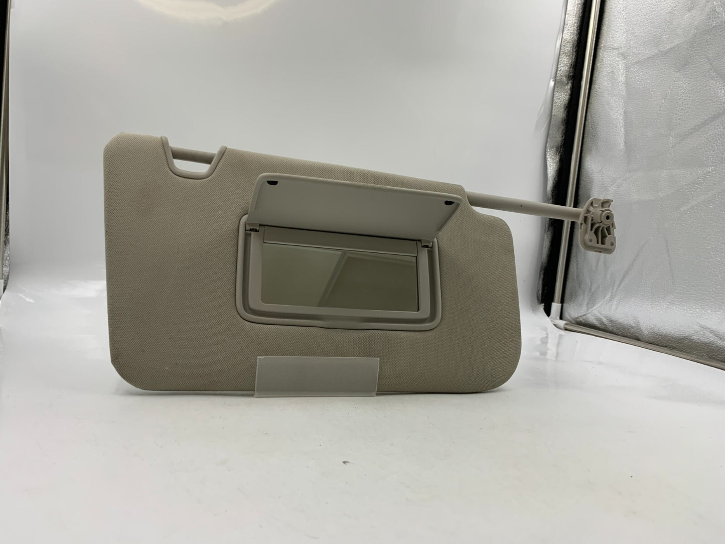 2017 Nissan Rogue Passenger Sun Visor Gray Illuminated OEM C01B10069