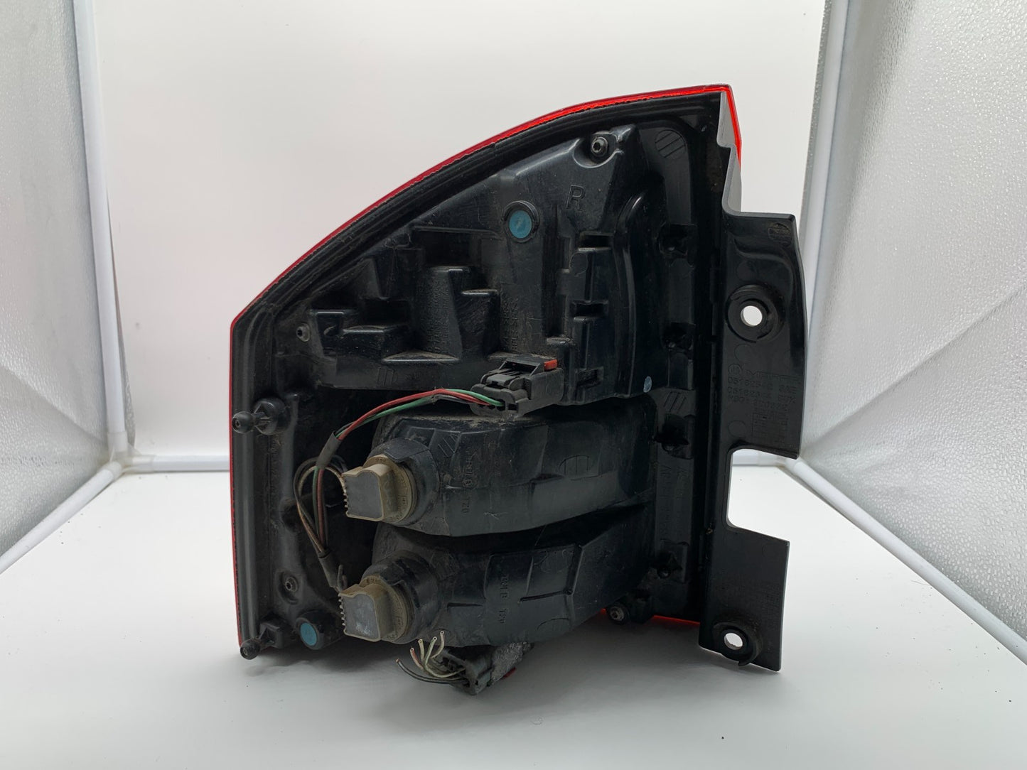 2011-2013 Jeep Compass Passenger Side Tail Light Taillight OEM B03B35087