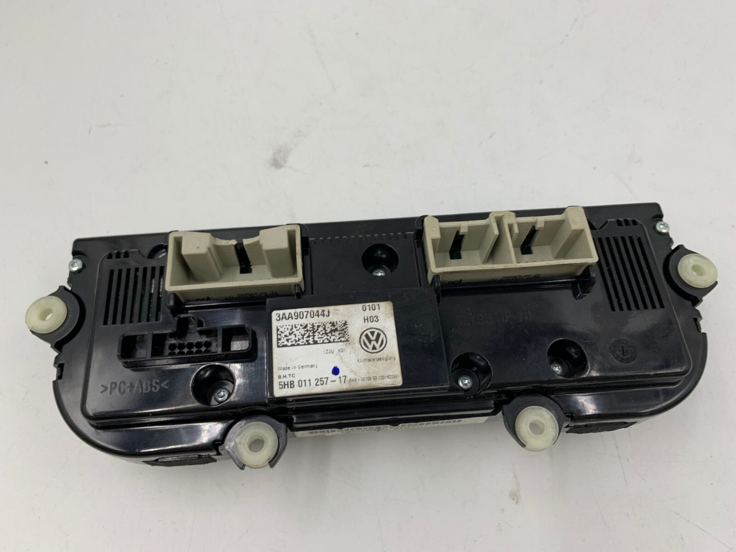 2013 Volkswagen CC AC Heater Climate Control Unit OEM C03B60006