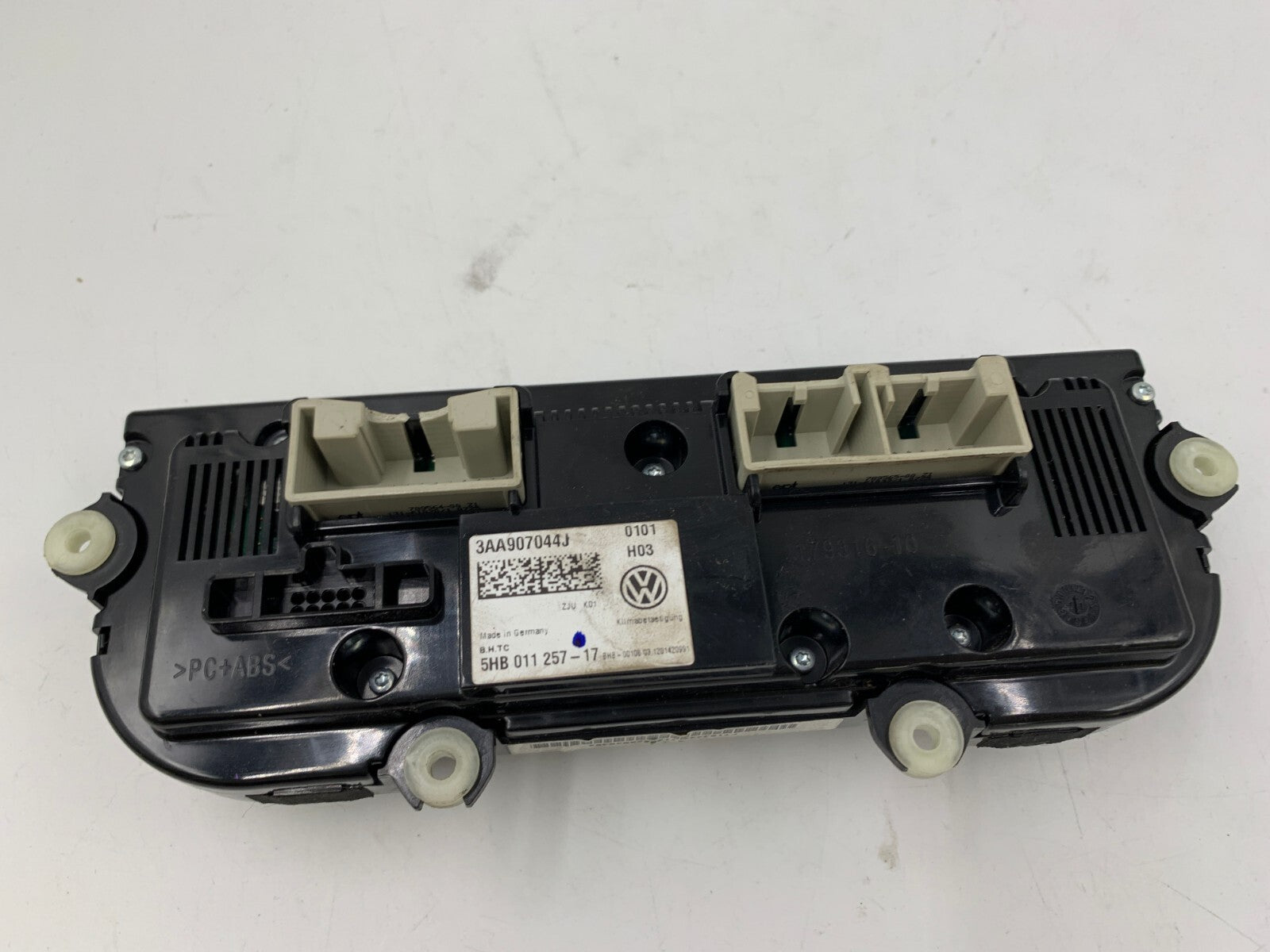 2013 Volkswagen CC AC Heater Climate Control Unit OEM C03B60006