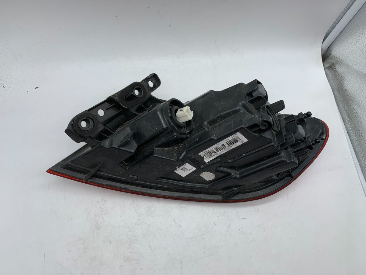 2015-2016 Chrysler 200 Driver Side Tail Light Taillight OEM C02B19001
