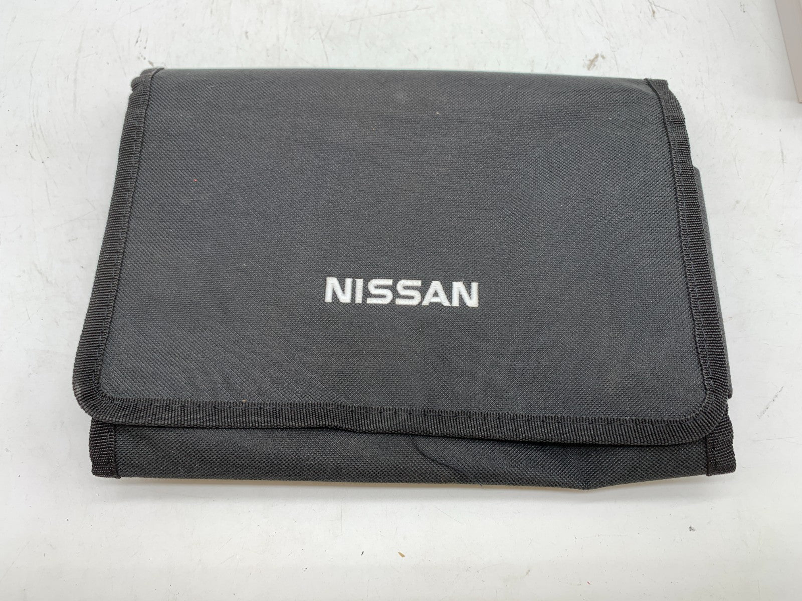 2019 Nissan Rogue Owners Manual Set with Case OEM A03B43002