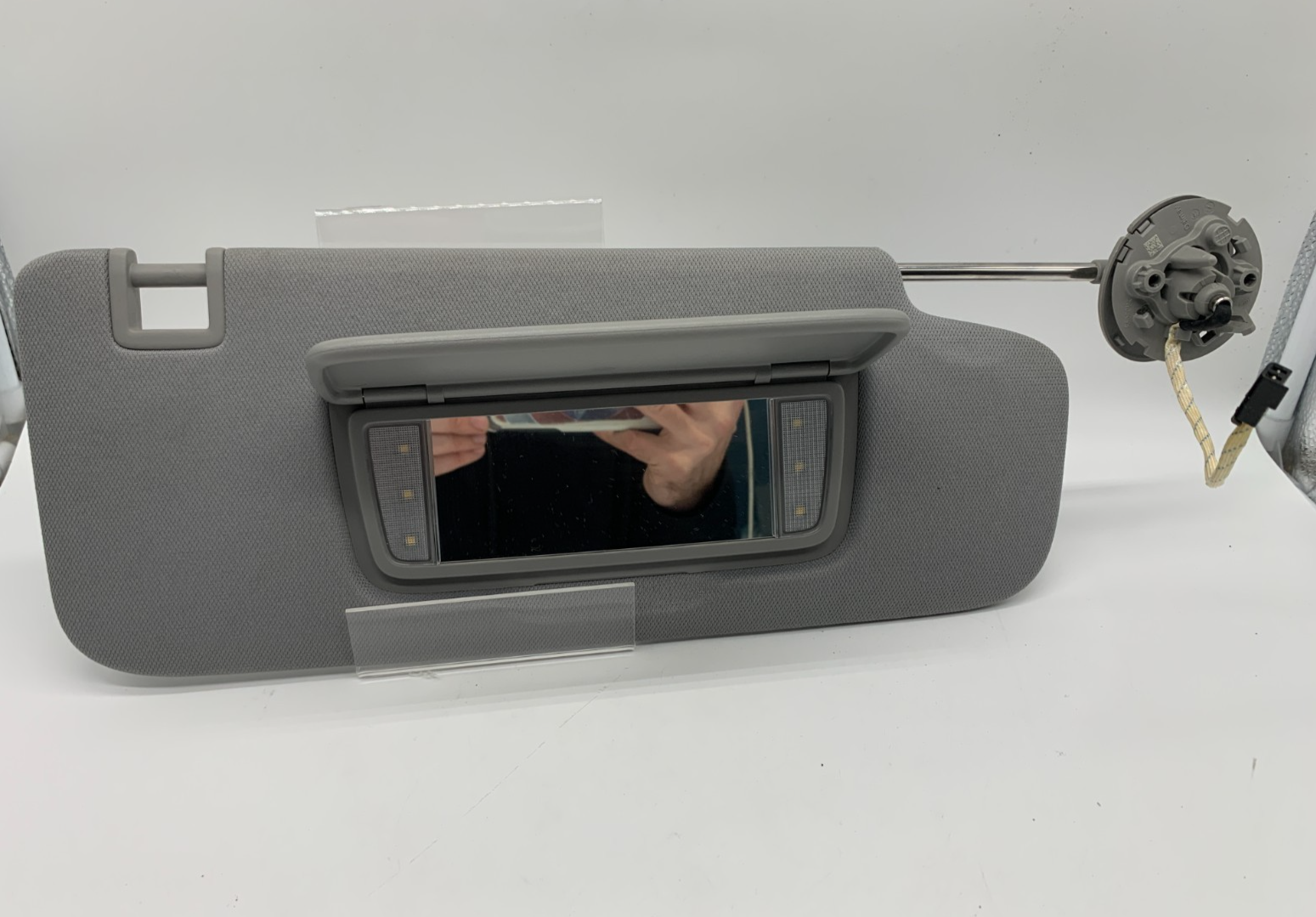 2021-2022 Chevrolet Trailblazer Passenger Sun Visor Gray OEM C01B07013