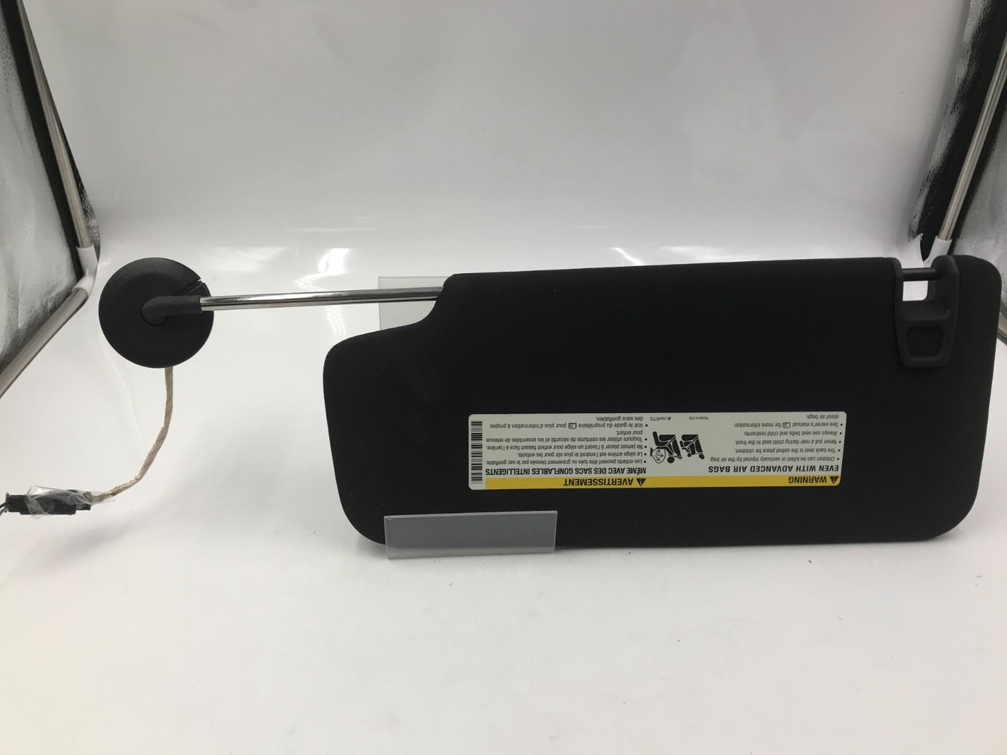 2010-2017 Chevrolet Equinox Passenger Sun Visor Black Illumination OEM B03B32041