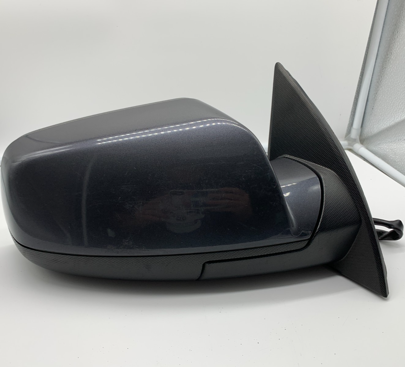 2010-2011 GMC Terrain Passenger View Power Door Mirror Gray OEM B04B42003