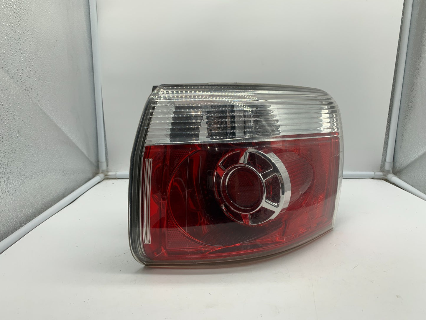 2010-2017 GMC Acadia Passenger Side Tail Light Taillight OEM C03B58003