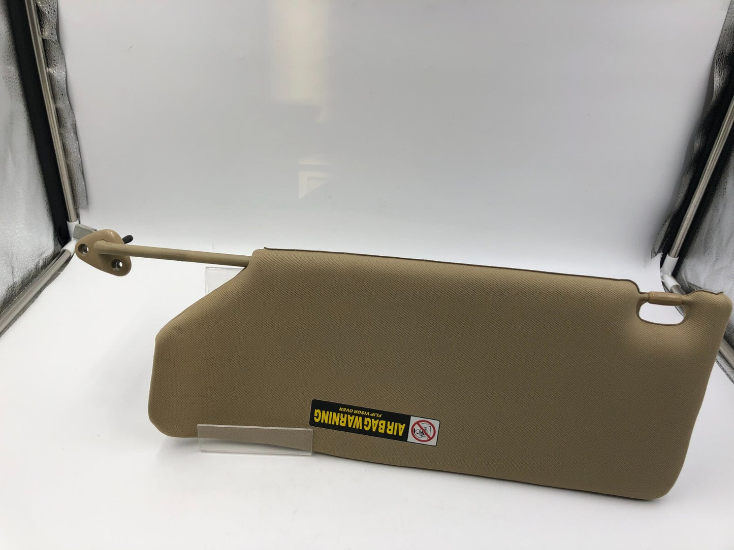 2006-2010 Honda Odyssey Passenger Sun Visor Brown Illuminated OEM C04B66001