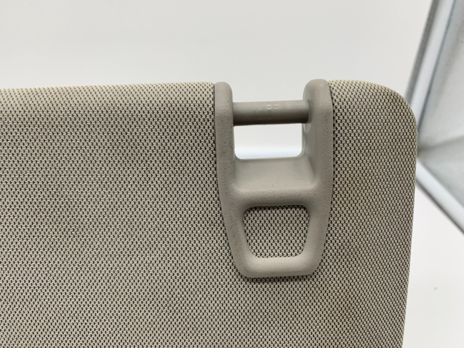 2015-2016 Chevrolet Trax Passenger Sun Visor Gray OEM C03B29001
