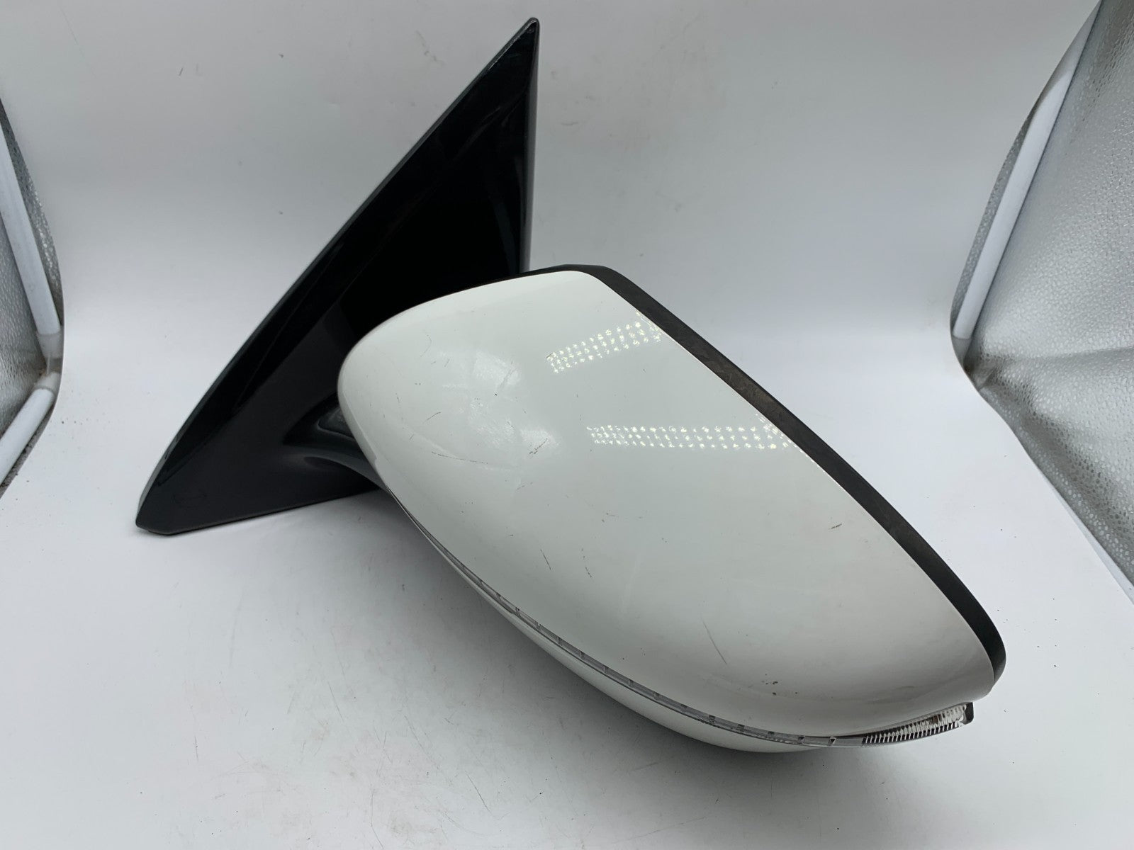2017 Nissan Pathfinder Driver Side Power Door Mirror White OEM C02B06008