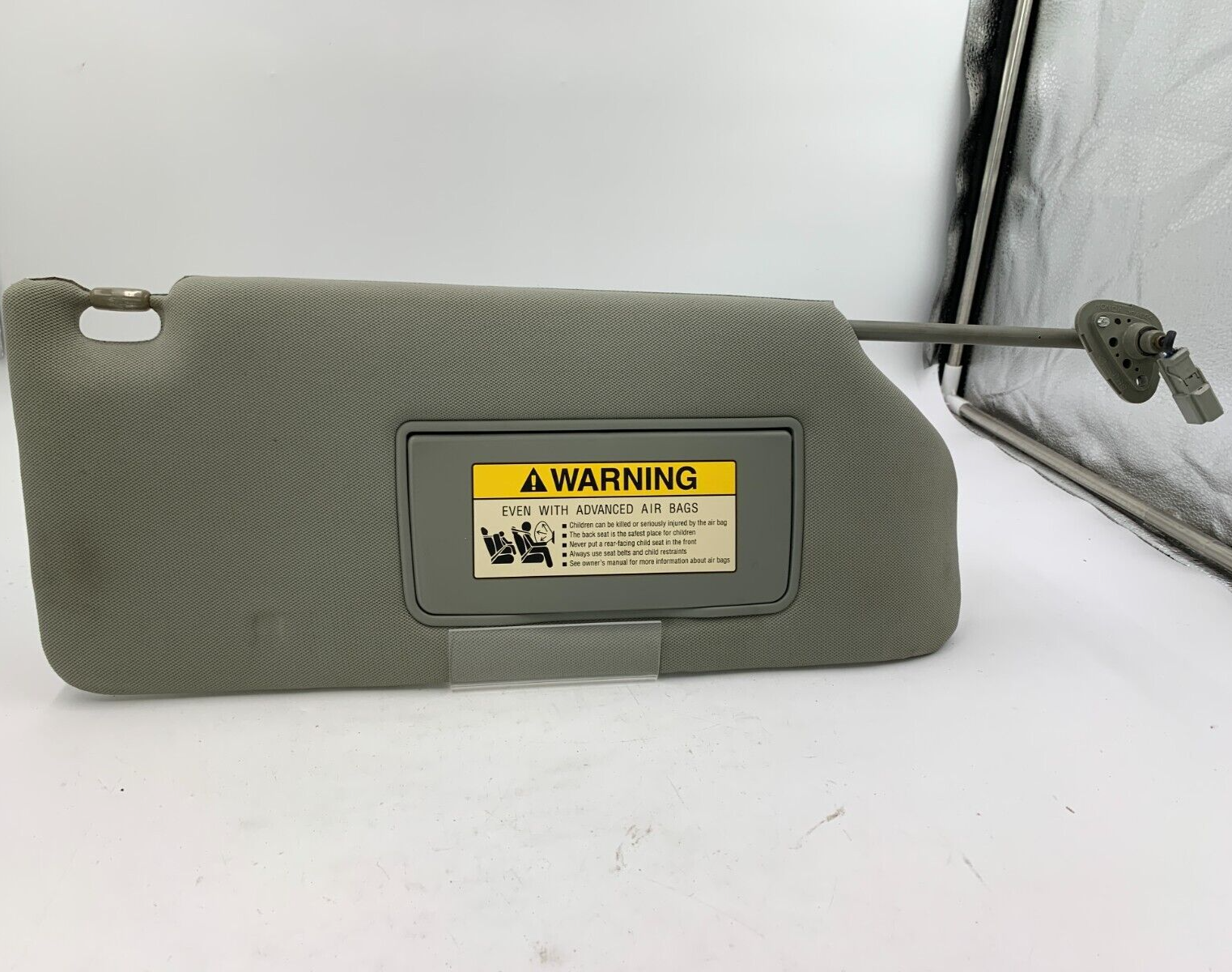 2006-2010 Honda Odyssey Passenger Sun Visor Gray Illuminated OEM B02B16071