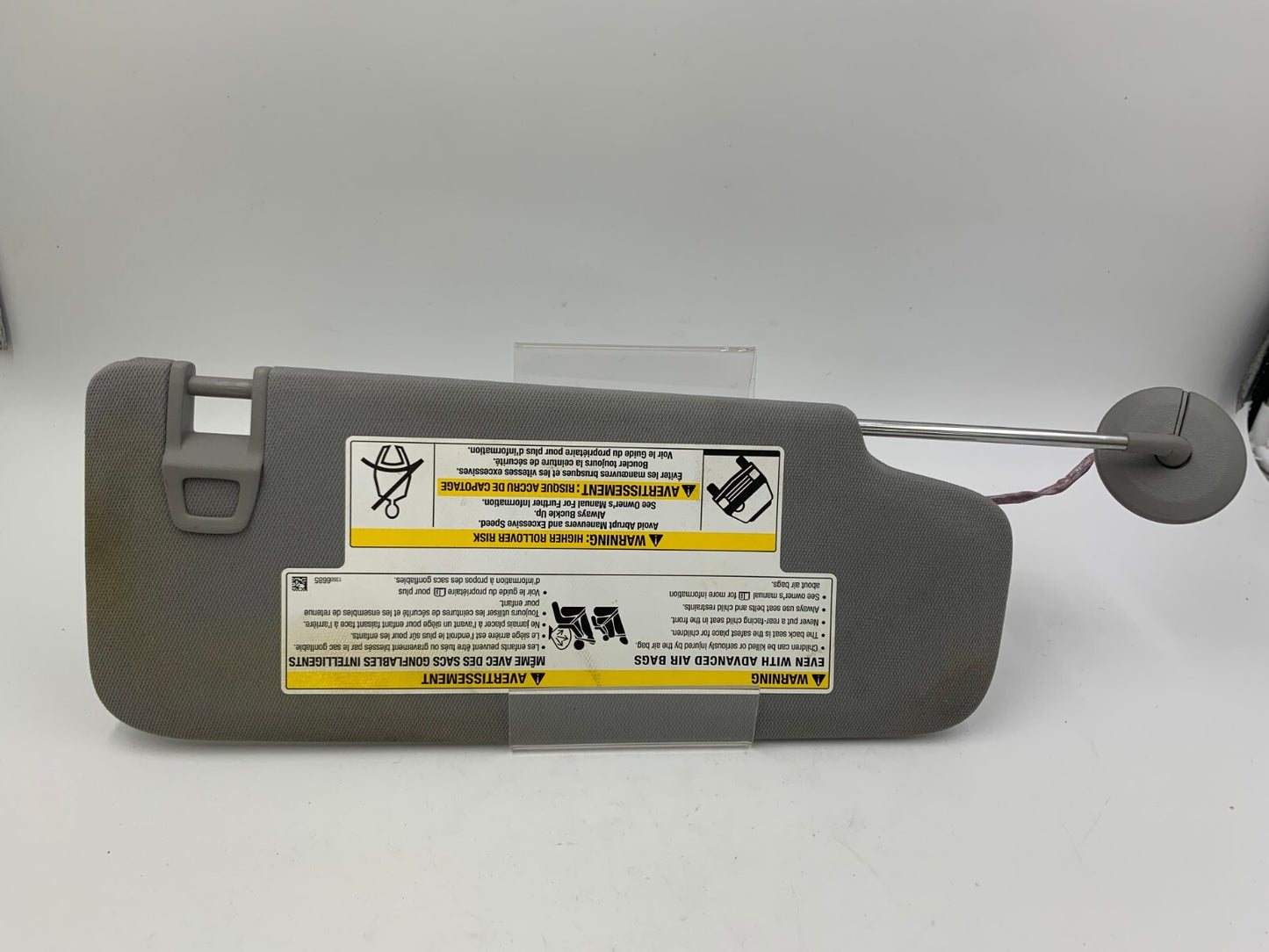 2020-2024 Chevrolet Equinox Driver Sun Visor Gray Illuminated OEM D02B27054