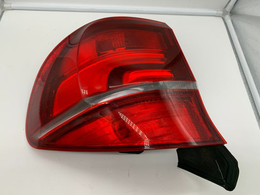 2011-2013 BMW X5 X5M Passenger Side Tail Light Taillight OEM E01B64003