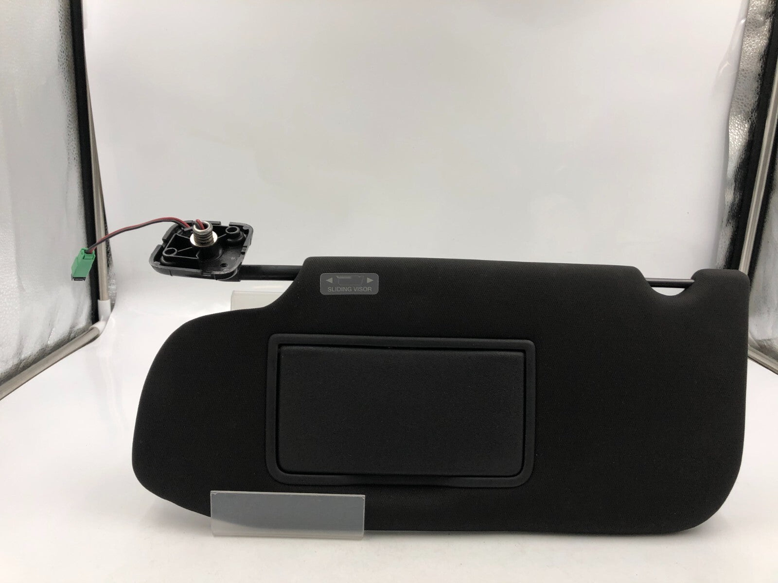 2013-2019 Ford Taurus Driver Sun Visor Black Illuminated OEM A01B54026