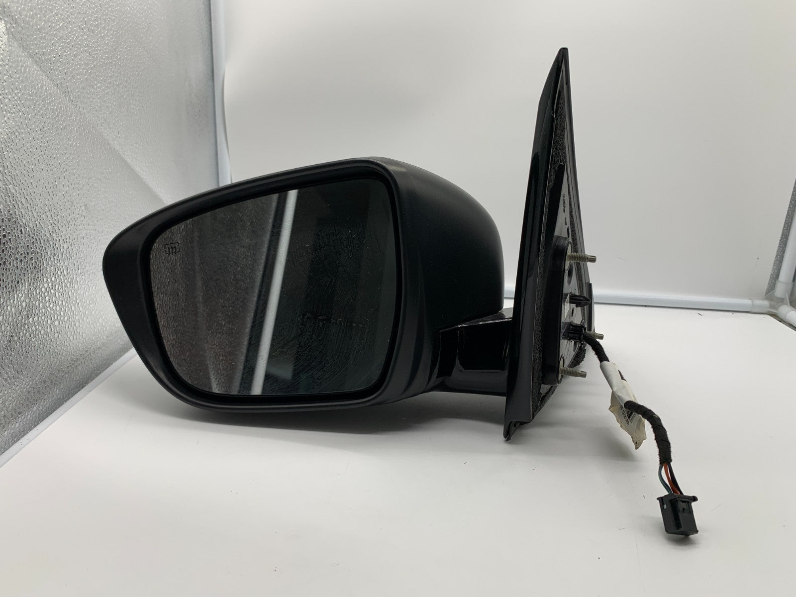 2018-2020 Nissan Pathfinder Driver Side Power Door Mirror Black OEM C01B35002