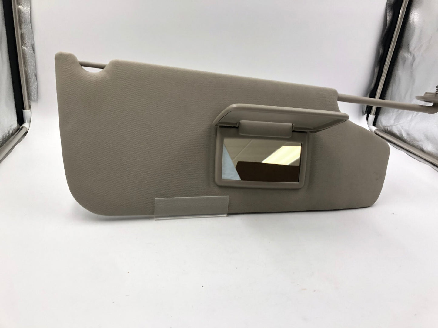 2006-2010 Jeep Commander Passenger Sun Visor Gray OEM B03B02021