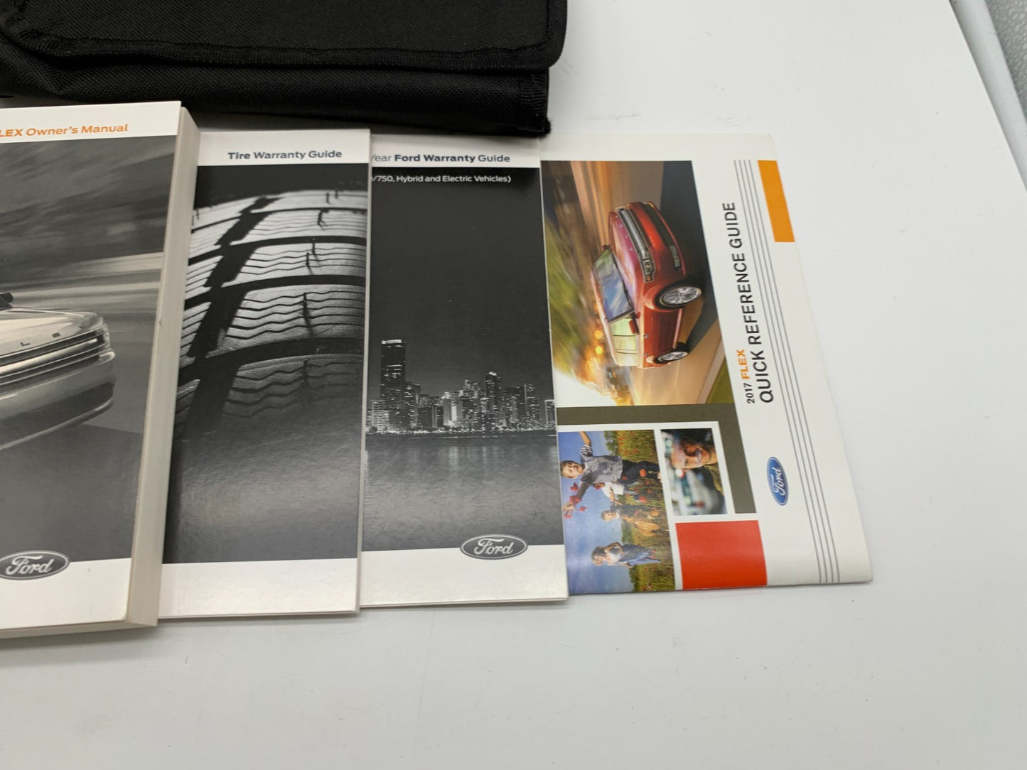 2017 Ford Flex Owners Manual Set with Case OEM B04B27012