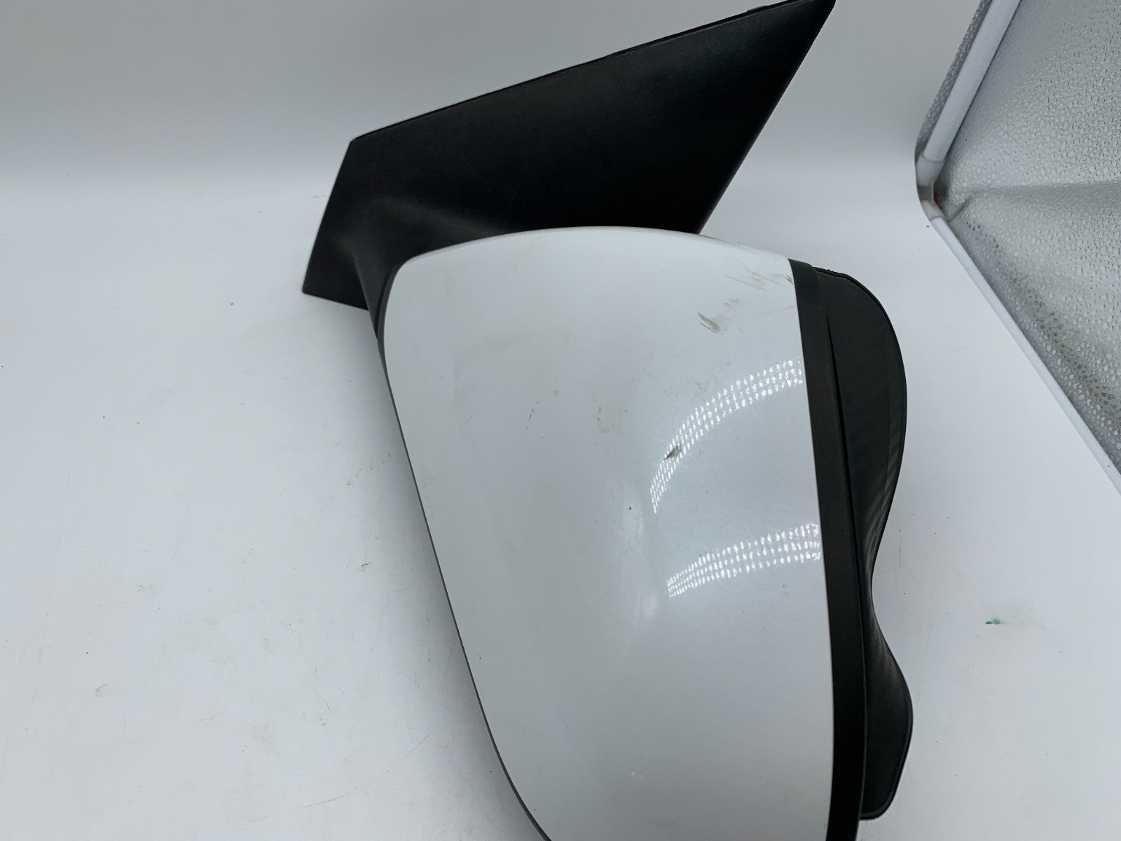 2018-2019 Hyundai Sonata Driver Side View Power Door Mirror BSA D01B62012
