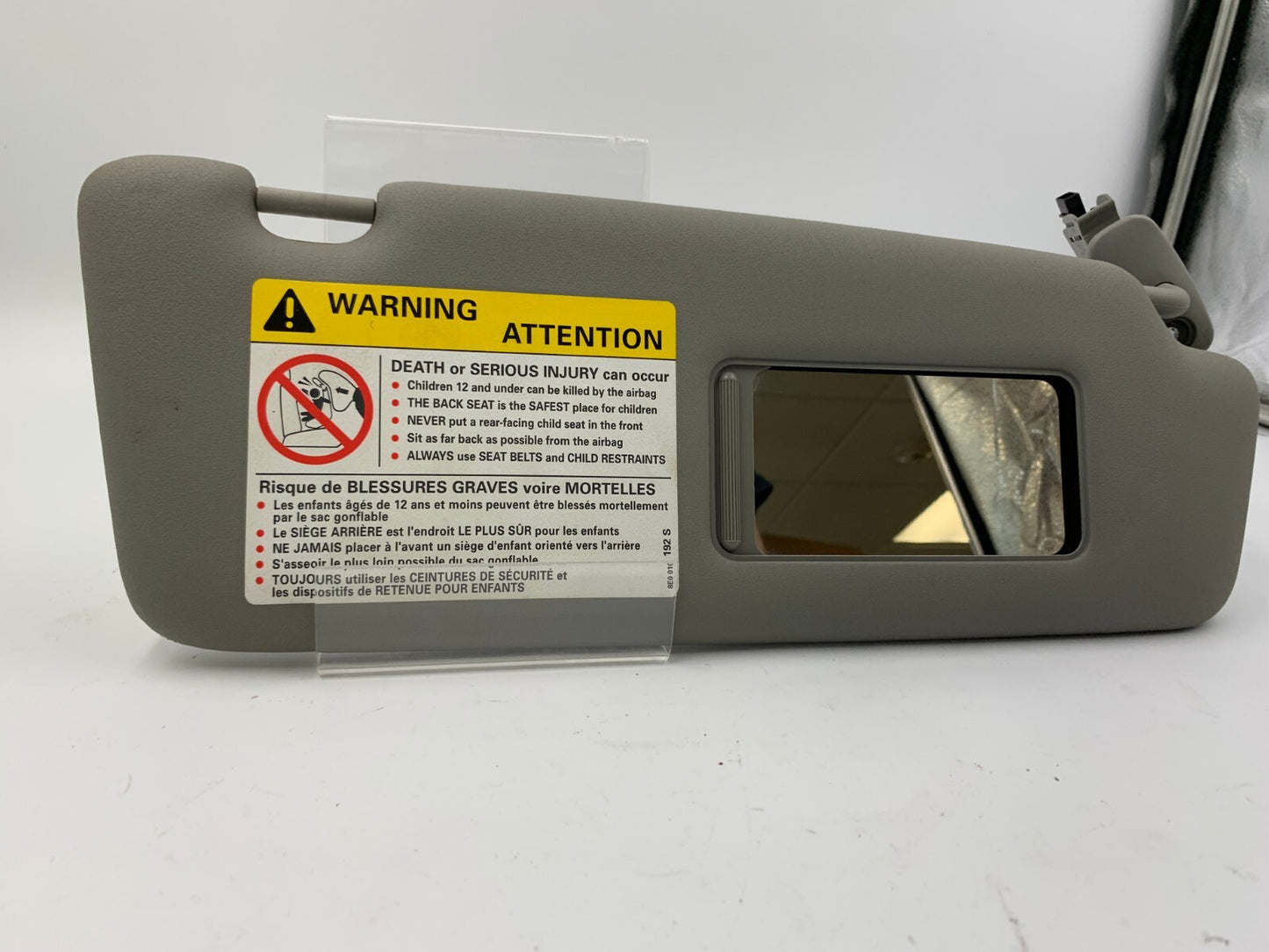 2002-2008 Audi A4 Sedan Passenger Sun Visor Gray Illuminated OEM D02B05050
