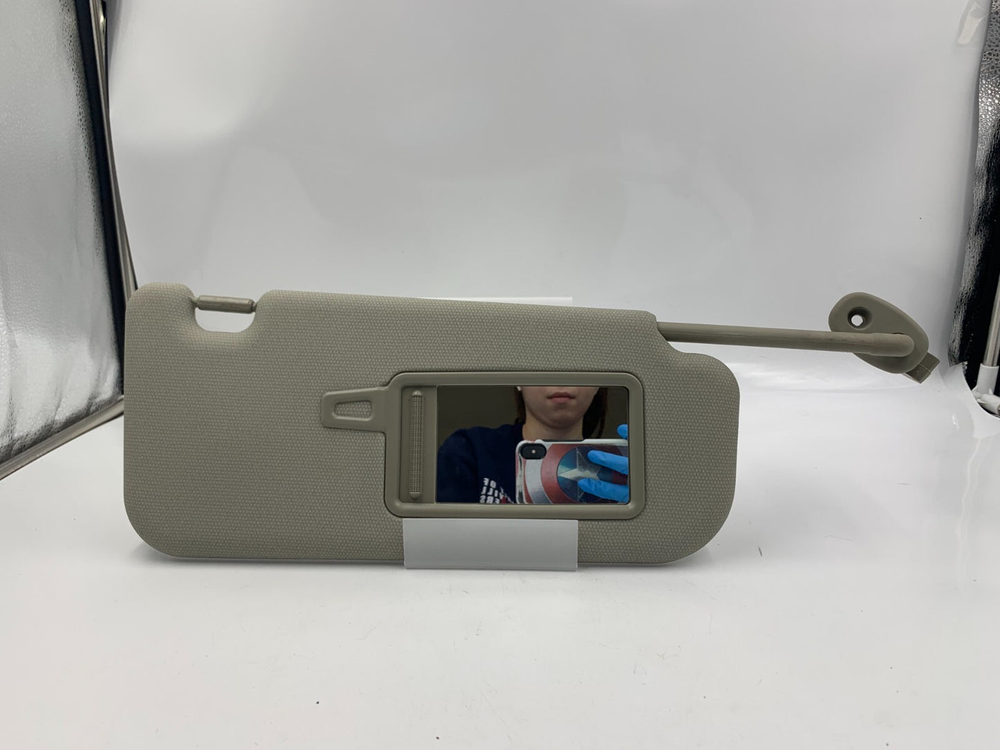 2012-2017 Kia Rio Passenger Sun Visor Gray OEM C01B50022