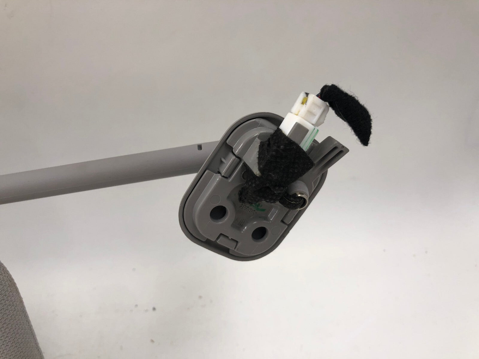 2015-2019 Hyundai Elantra Passenger Sun Visor Gray OEM D04B01004