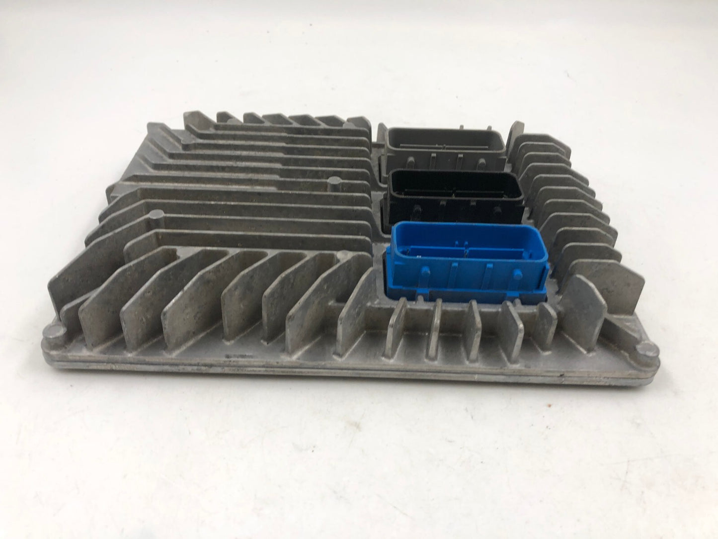 2017-2019 GMC Acadia Engine Control Module Unit ECU ECM OEM D03B44052