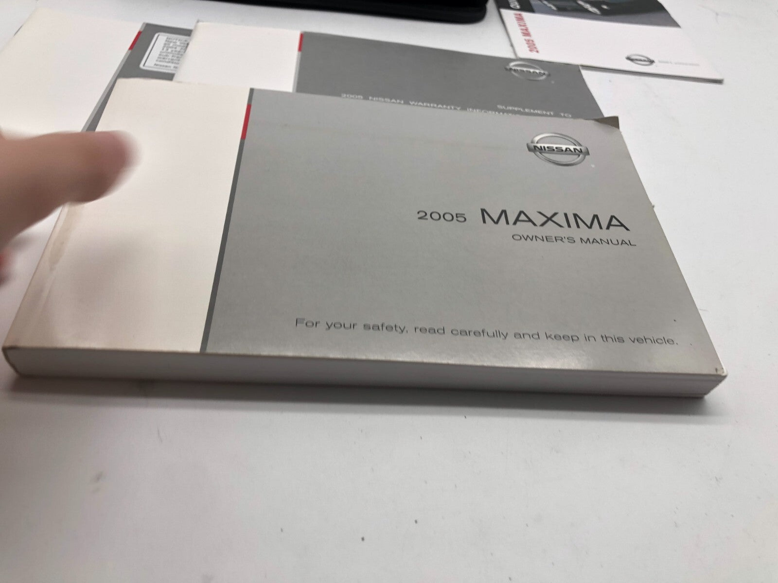 2005 Nissan Maxima Owners Manual Set with Case OEM B03B43002