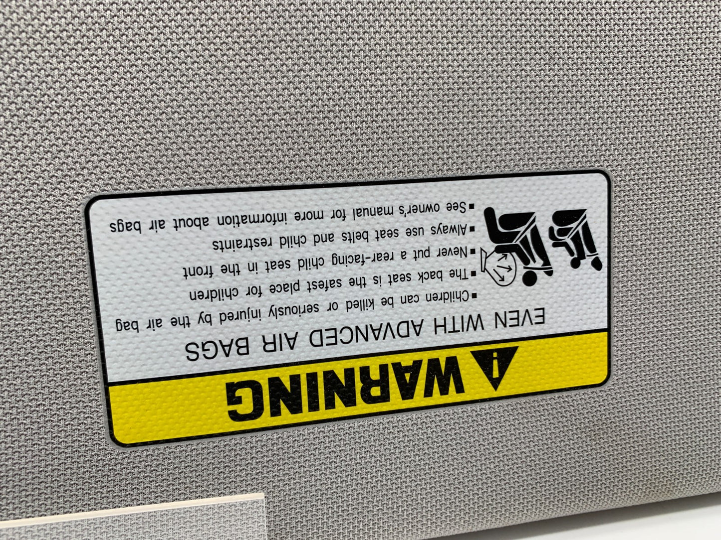 2015-2019 Hyundai Sonata Passenger Sun Visor Gray Illuminated OEM A02B38001