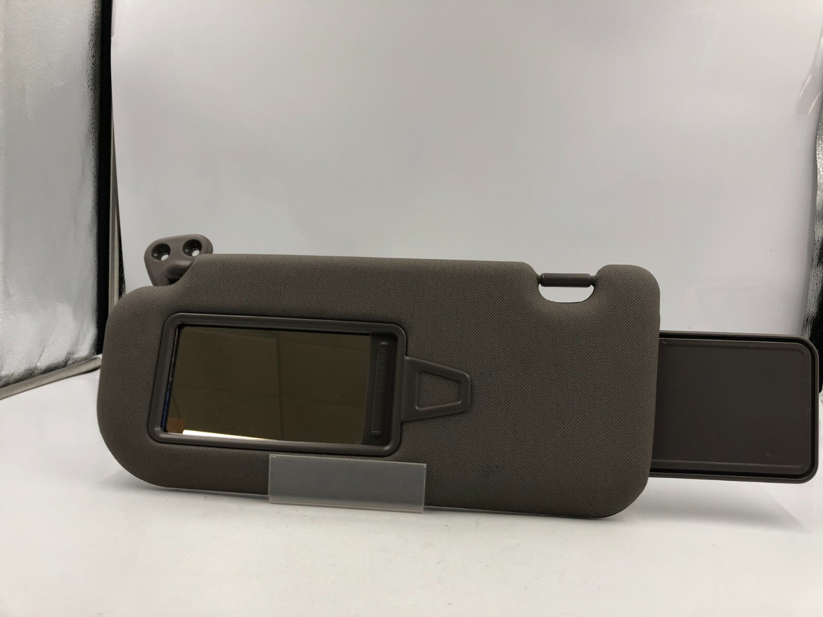 2010-2011 Hyundai Tucson Driver Sun Visor Brown OEM D04B28055