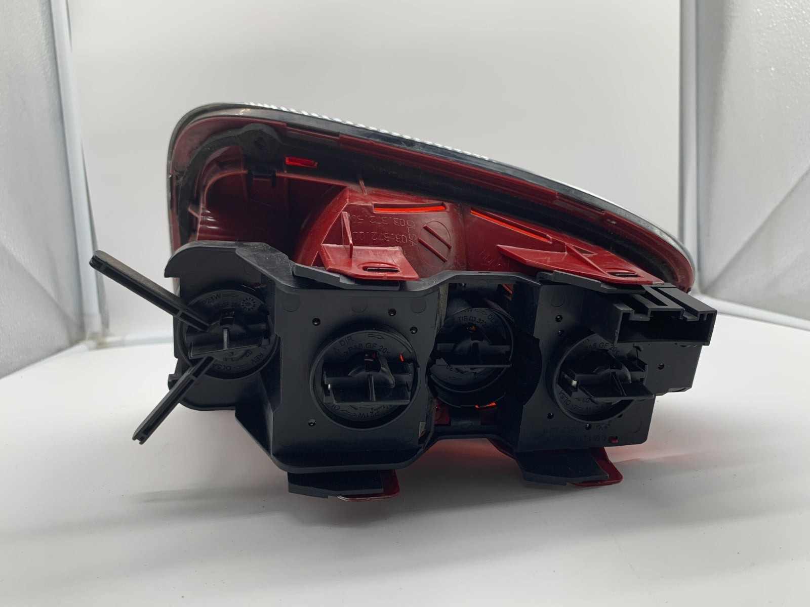 2007-2010 Mini Cooper Driver Side Tail Light Taillight OEM B03B03006