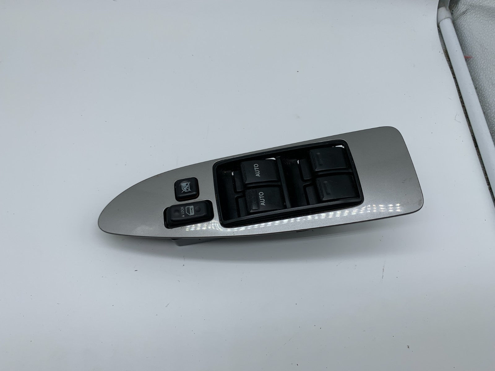 2005-2009 Toyota Avalon Master Power Window Switch OEM B03B55041