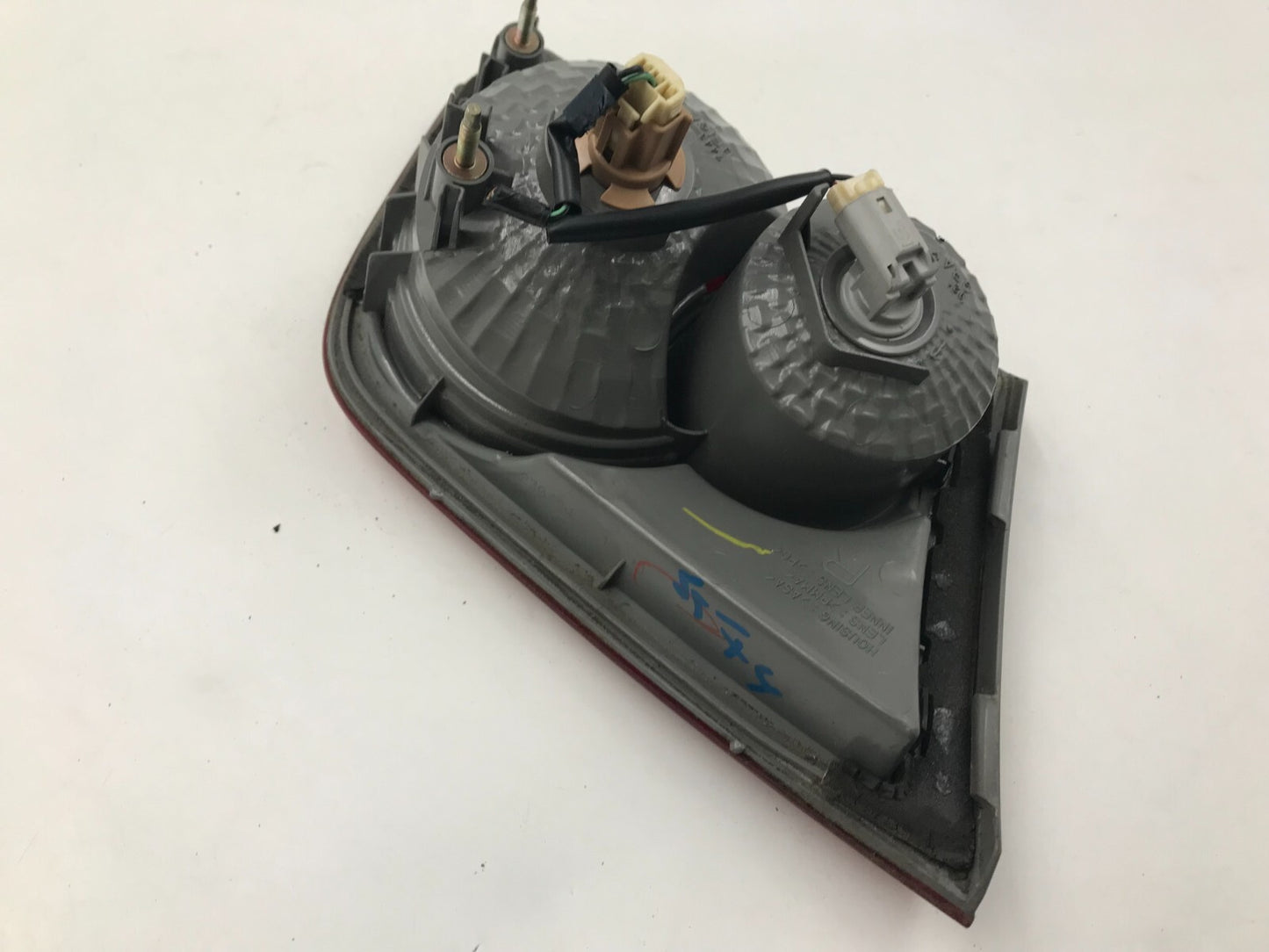 2003-2005 Mazda 6 Passenger Tail Light Taillight Lamp OEM D04B29035