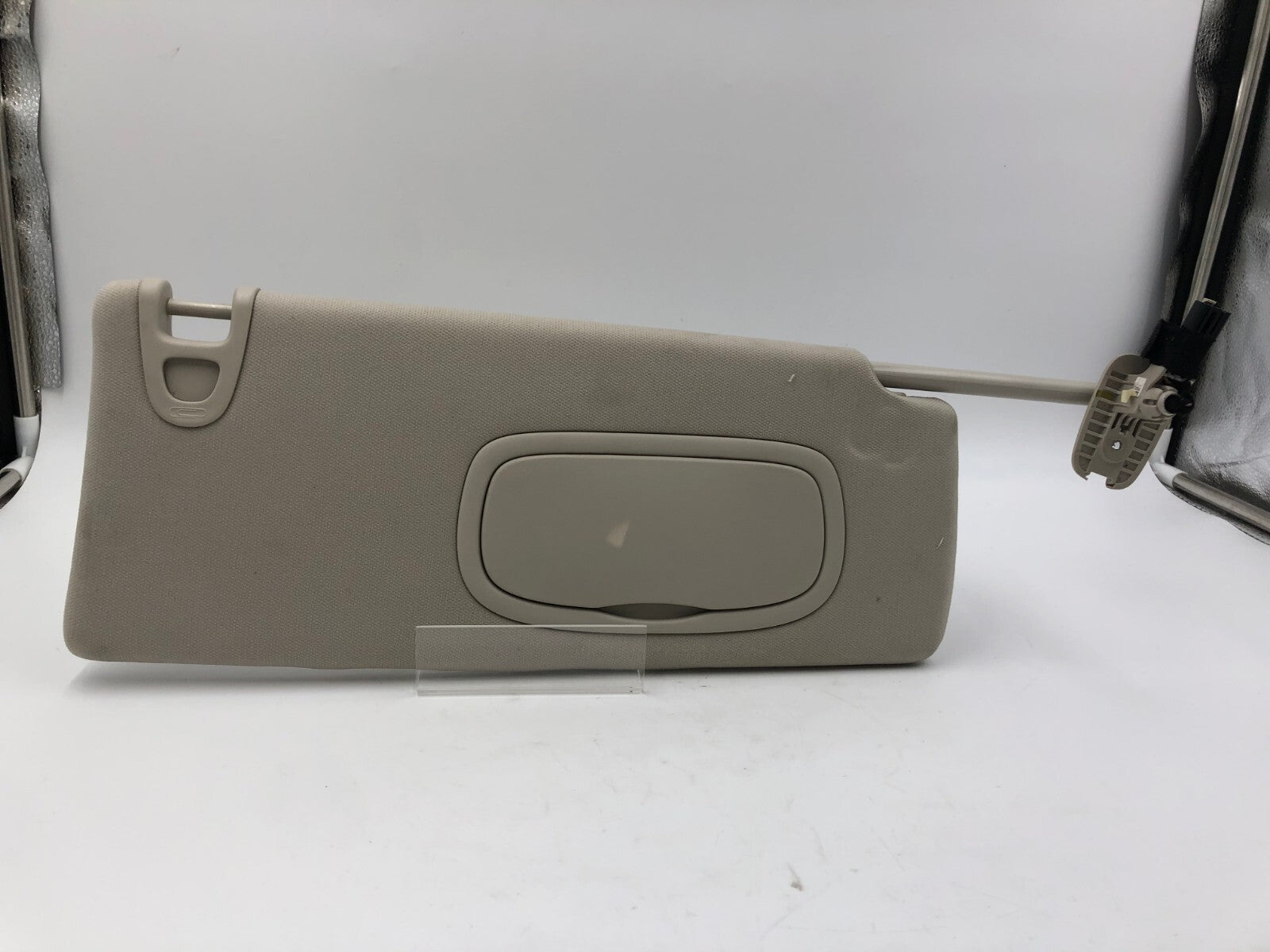 2014-2018 Jeep Grand Cherokee Passenger Sun Visor Gray Illuminated OEM D01B33065