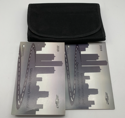 2019 Chevrolet Silverado 1500 Owners Manual Set with Case OEM C03B30094