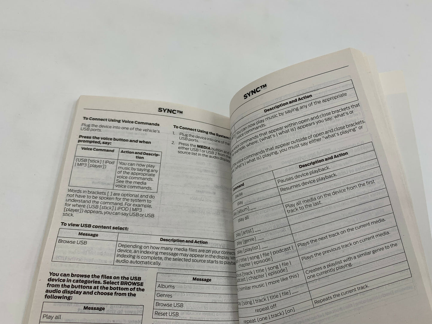 2016 Ford Focus Owners Manual Set with Case OEM C02B26031