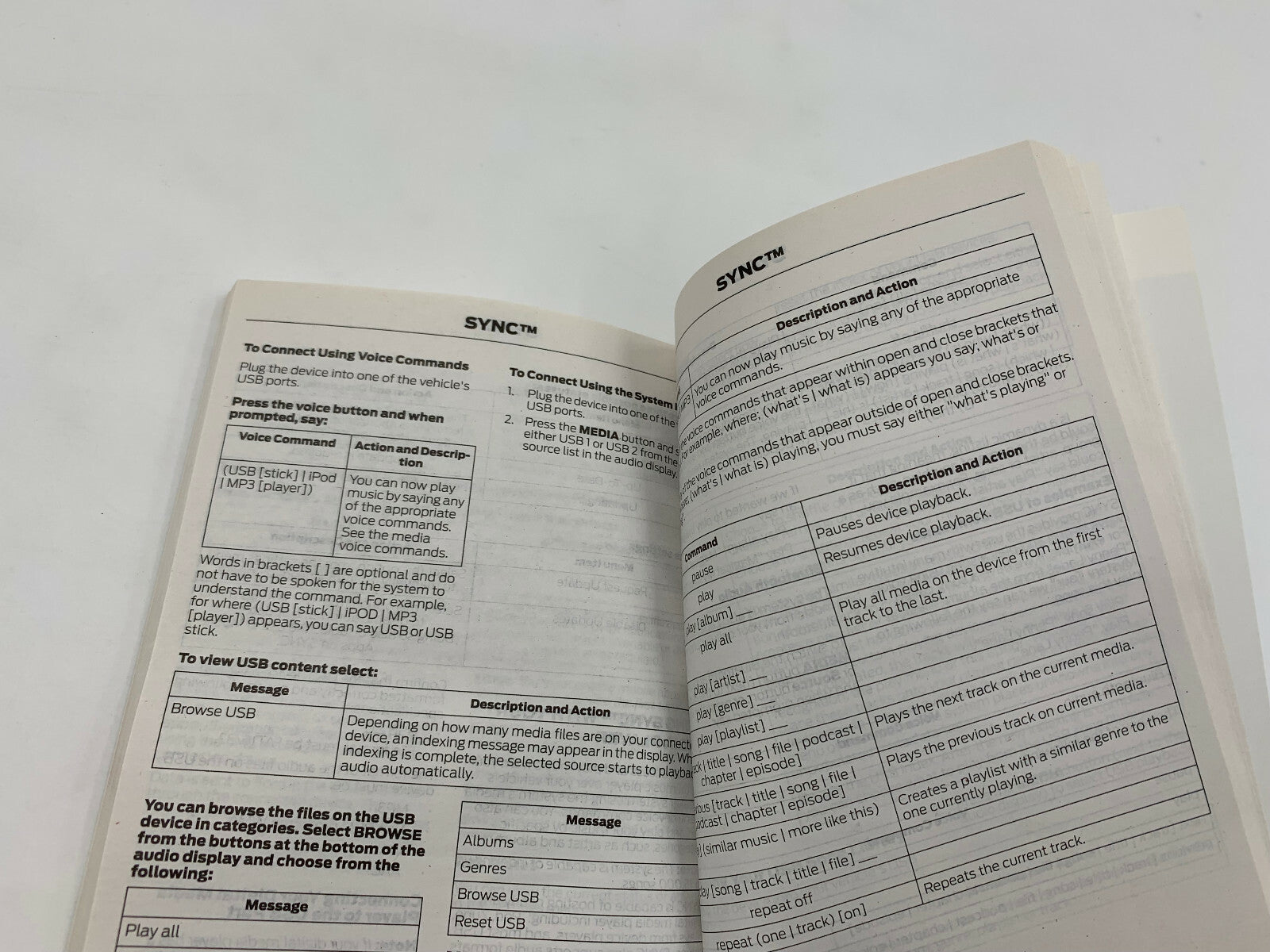 2016 Ford Focus Owners Manual Set with Case OEM C02B26031