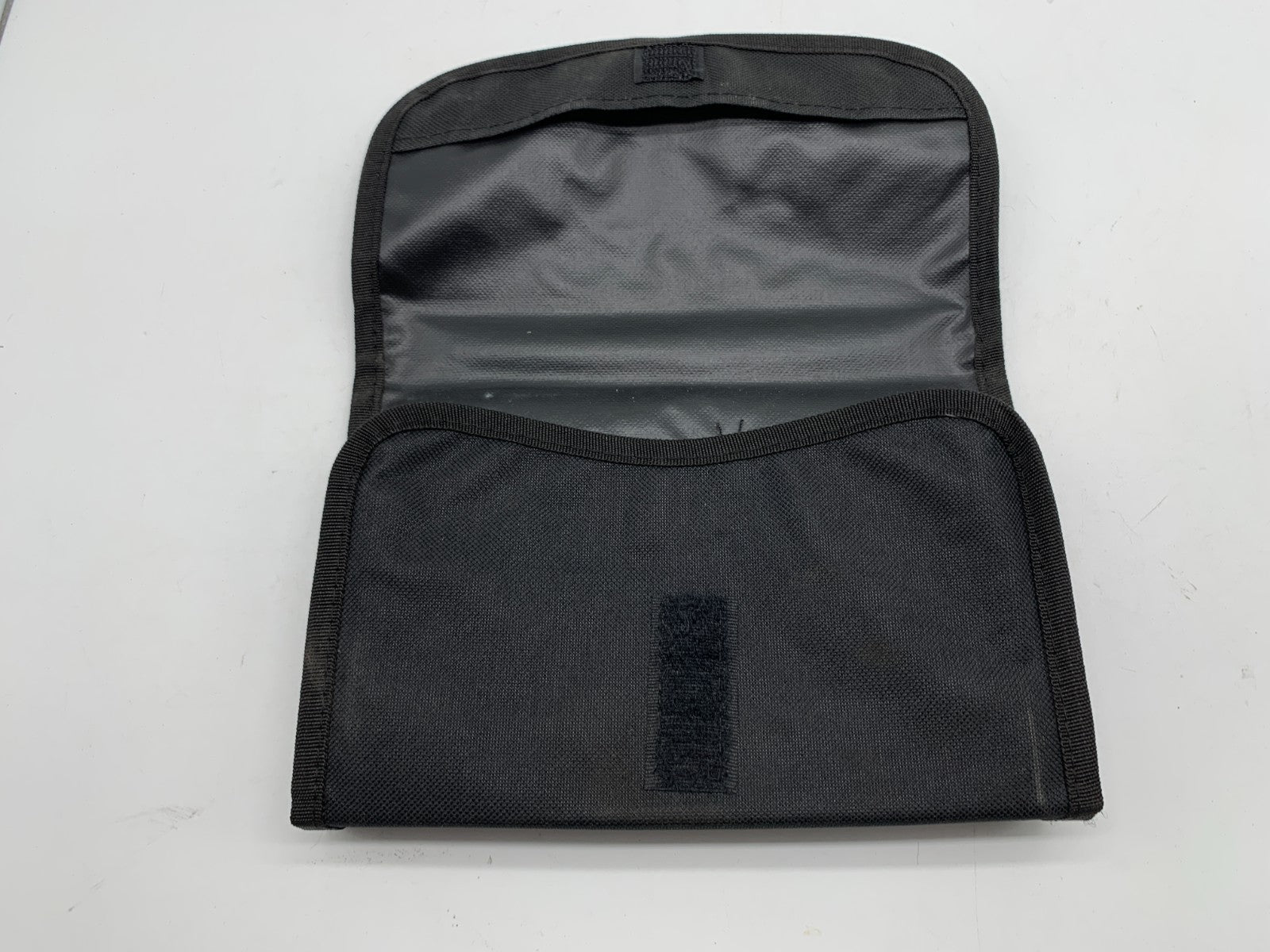 2016 Ford Mustang Owners Manual Set with Case OEM C02B04037