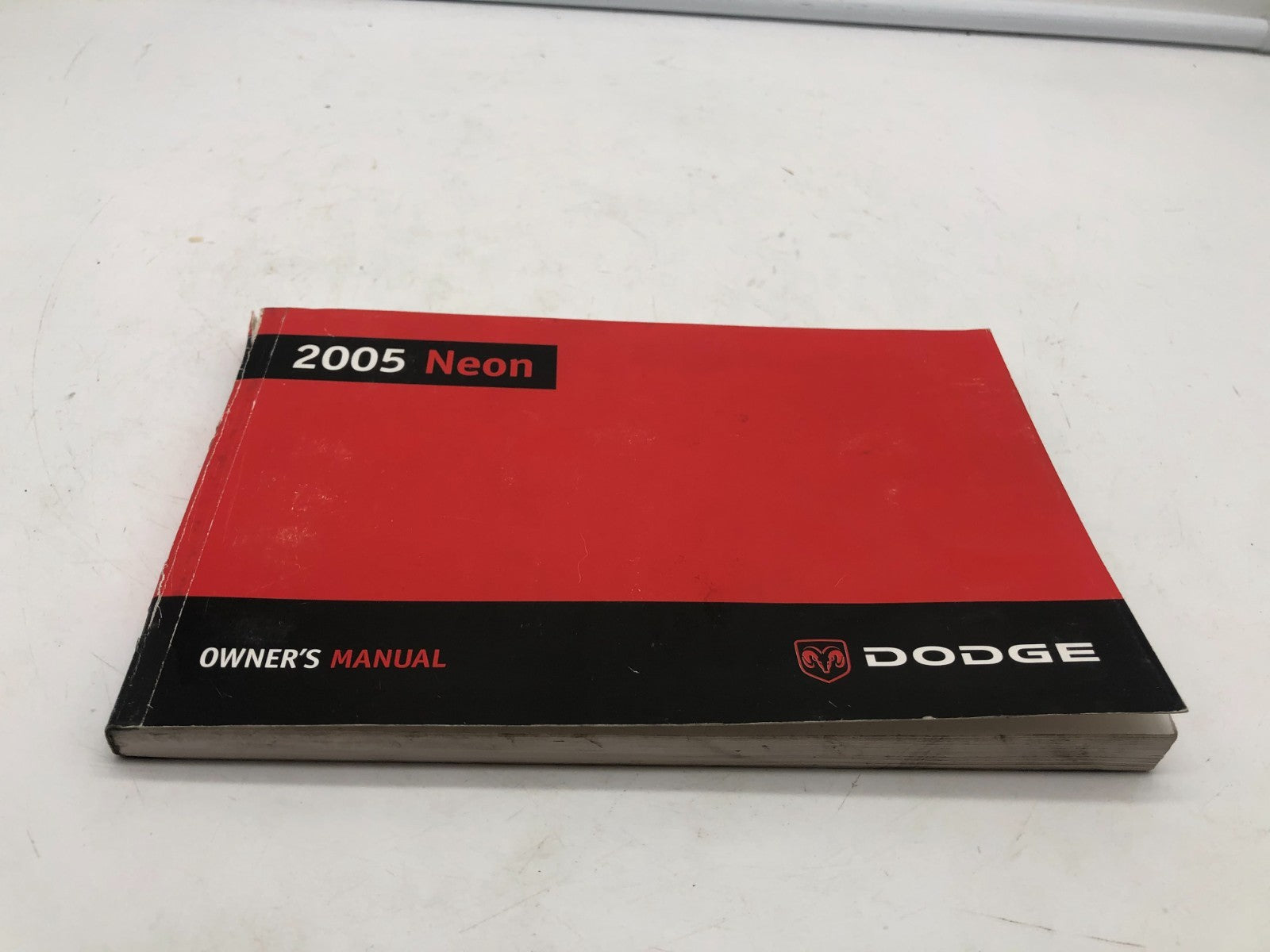 2005 Dodge Neon Owners Manual OEM A01B06010