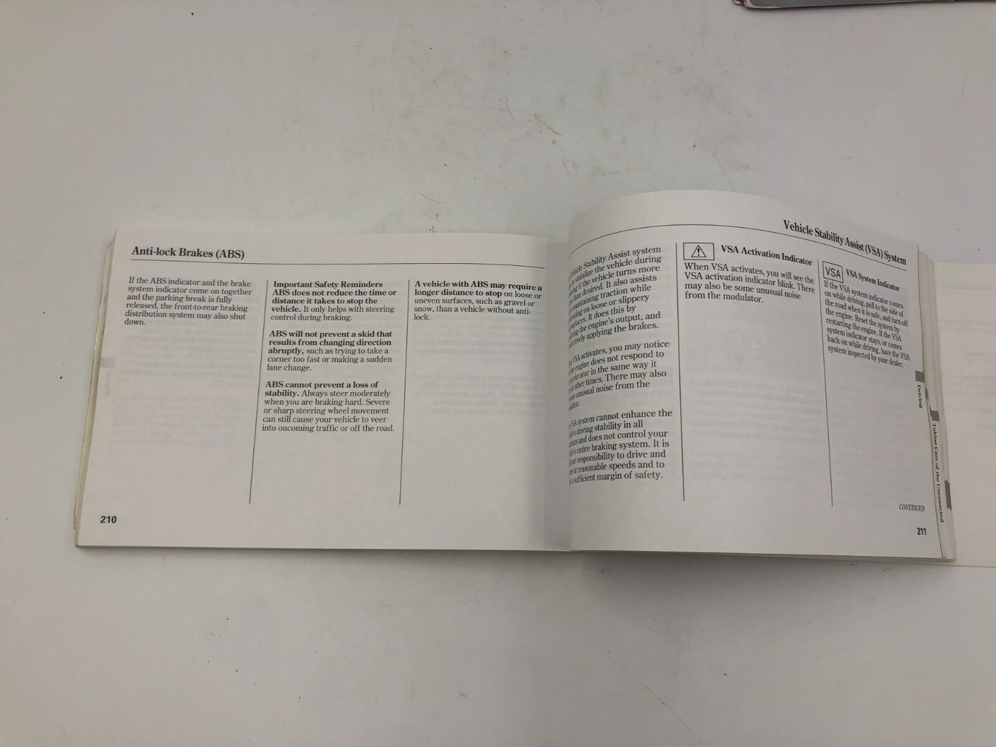 2005 Acura MDX Owners Manual Set with Case OEM C04B50020