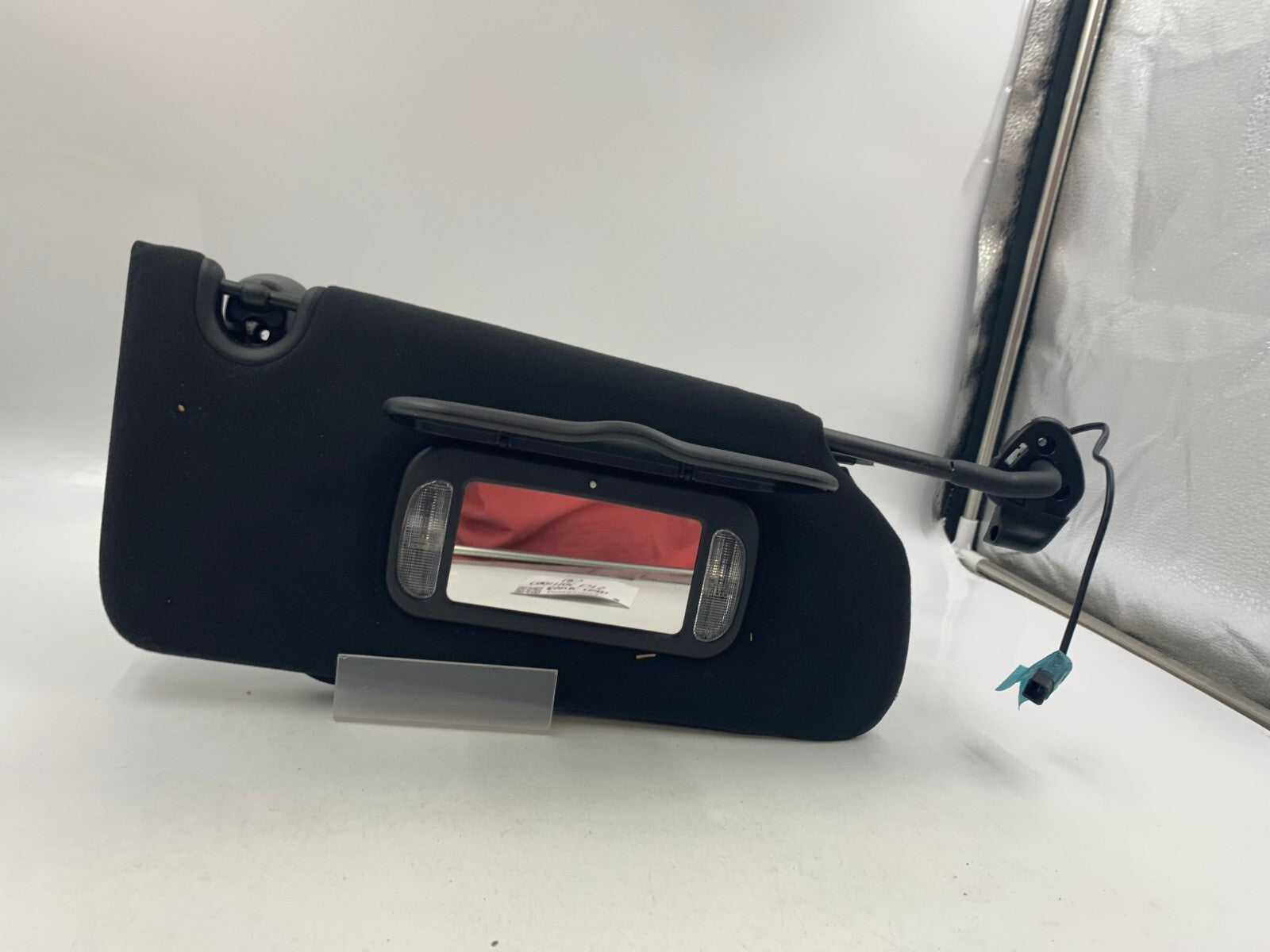 2006-2007 Cadillac DTS Passenger Sun Visor Black Illuminated OEM A01B42027