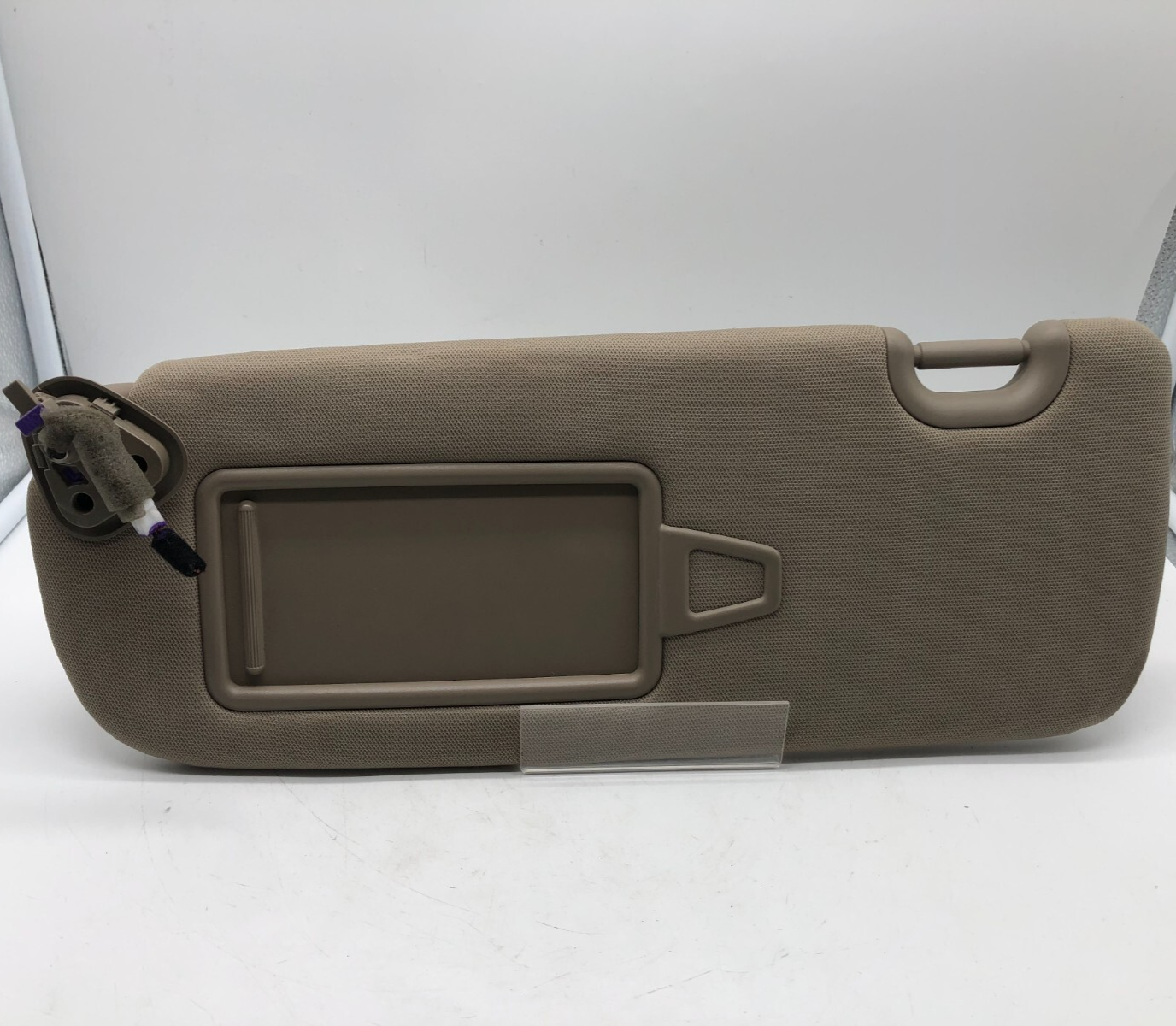 2013-2019 Hyundai Santa Fe Driver Sun Visor Beige Illuminated OEM A01B36002