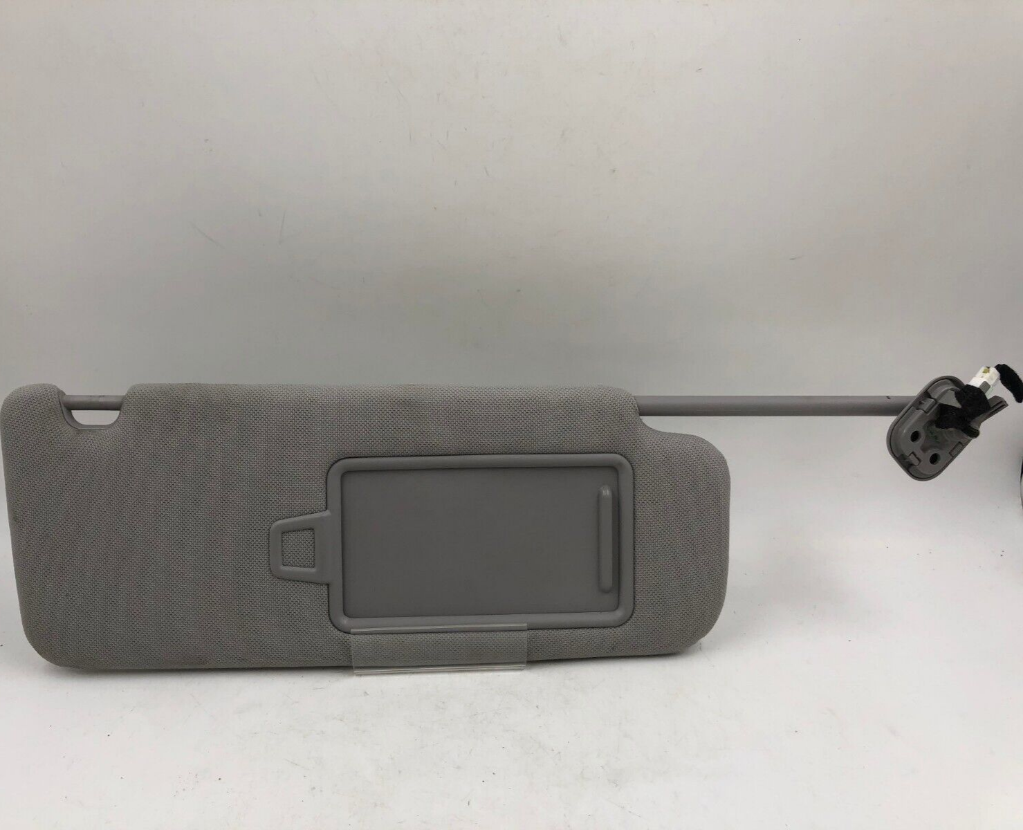 2015-2019 Hyundai Elantra Passenger Sun Visor Gray OEM D04B01004